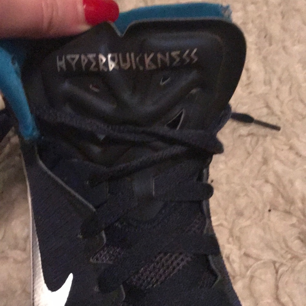 Nike Hyperdunks - image 3